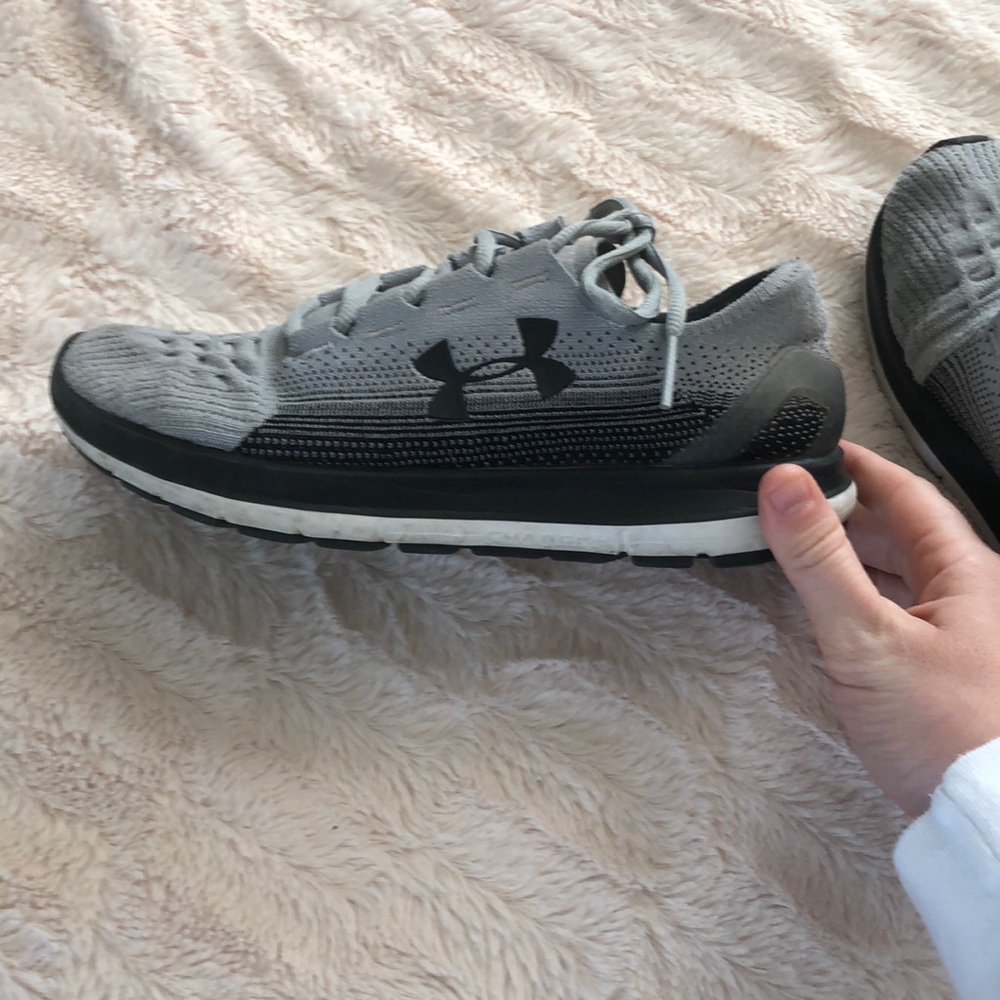 Under Armour tennis shoes